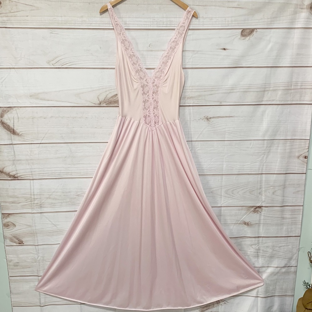 Vtg Rare OLGA Nightgown Long Sleeve Sweep Classic Light Pink Sheer Lace…